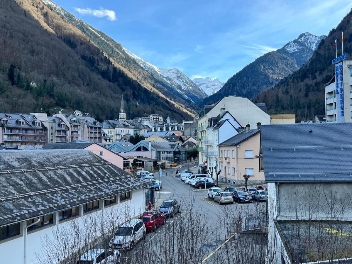 Centre Ville, T2 Avec Terrasse Et Parking Couvert. Cauterets Εξωτερικό φωτογραφία